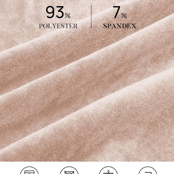 Chic Long Sleeve Velvet Dress in Cream - Picture 2 of 16